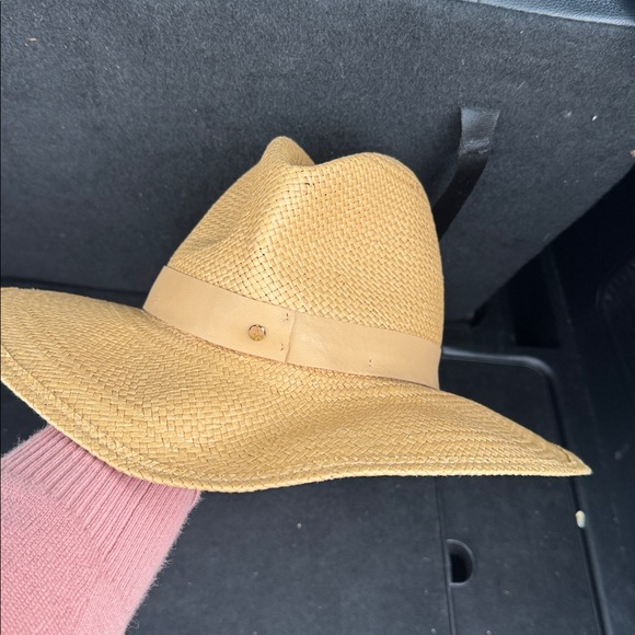 Janessa Leone Simone Hat size Large - Picture 7 of 7